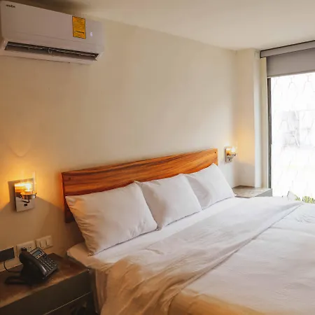 Hotel Urban
